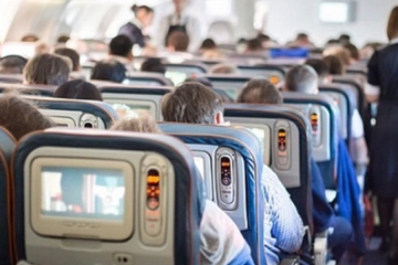 TẠI SAO PHẢI DỰNG THẲNG LƯNG GHẾ KHI MÁY BAY CẤT VÀ HẠ CÁNH